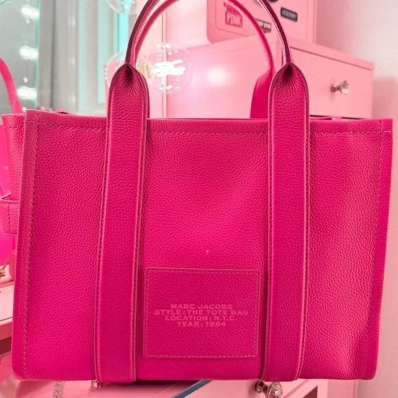 Marc Jacobs Hot Pink Leather Medium Tote Bag & Matching Mini Bag Wallet Set - Picture 6 of 12